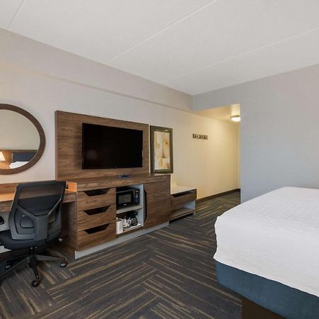 Hampton Inn & Suites Plattsburgh Zewnętrze zdjęcie