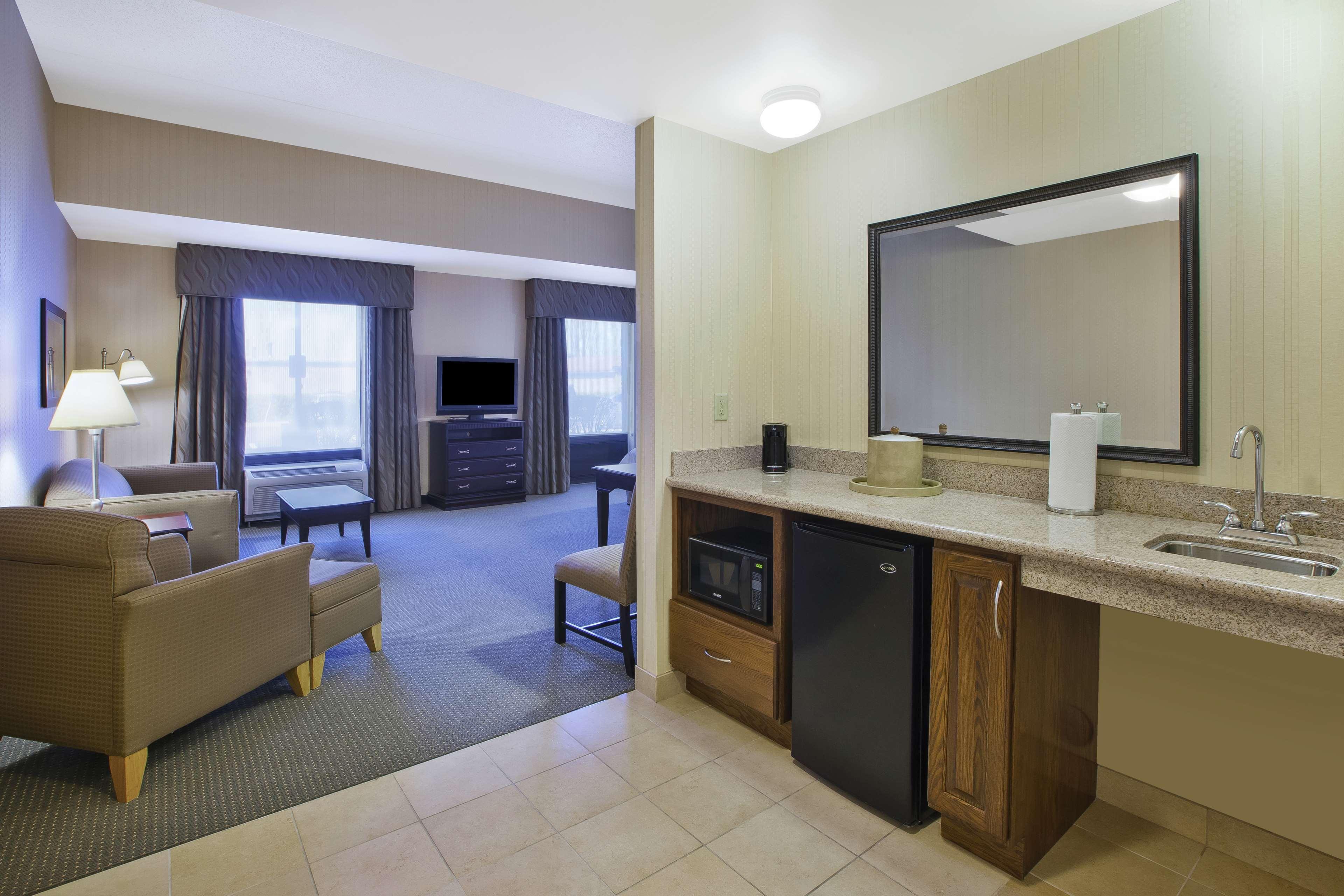 Hampton Inn & Suites Plattsburgh Zewnętrze zdjęcie