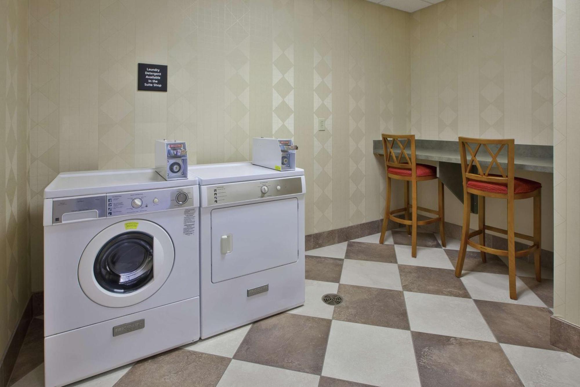 Hampton Inn & Suites Plattsburgh Zewnętrze zdjęcie