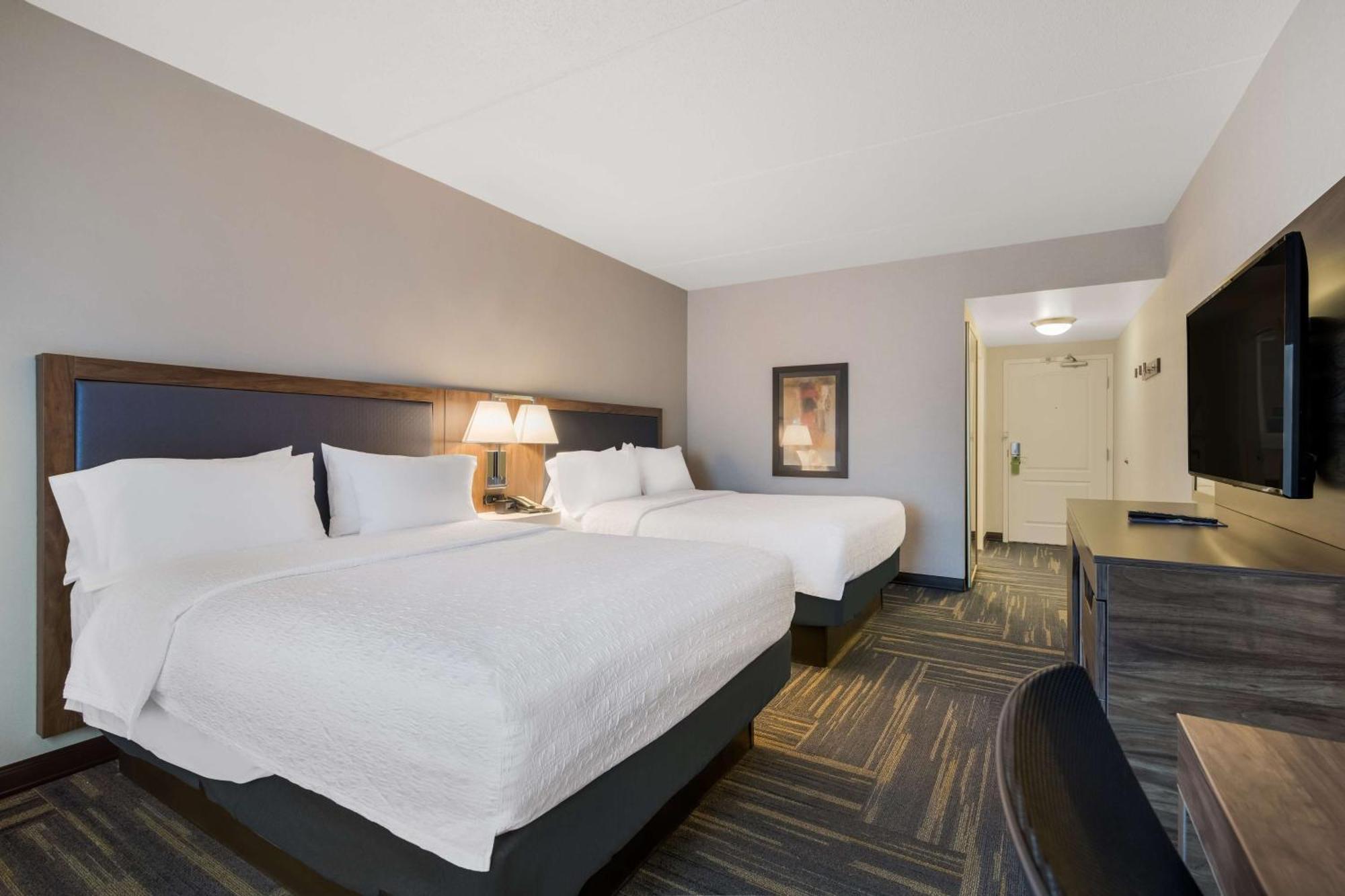 Hampton Inn & Suites Plattsburgh Zewnętrze zdjęcie