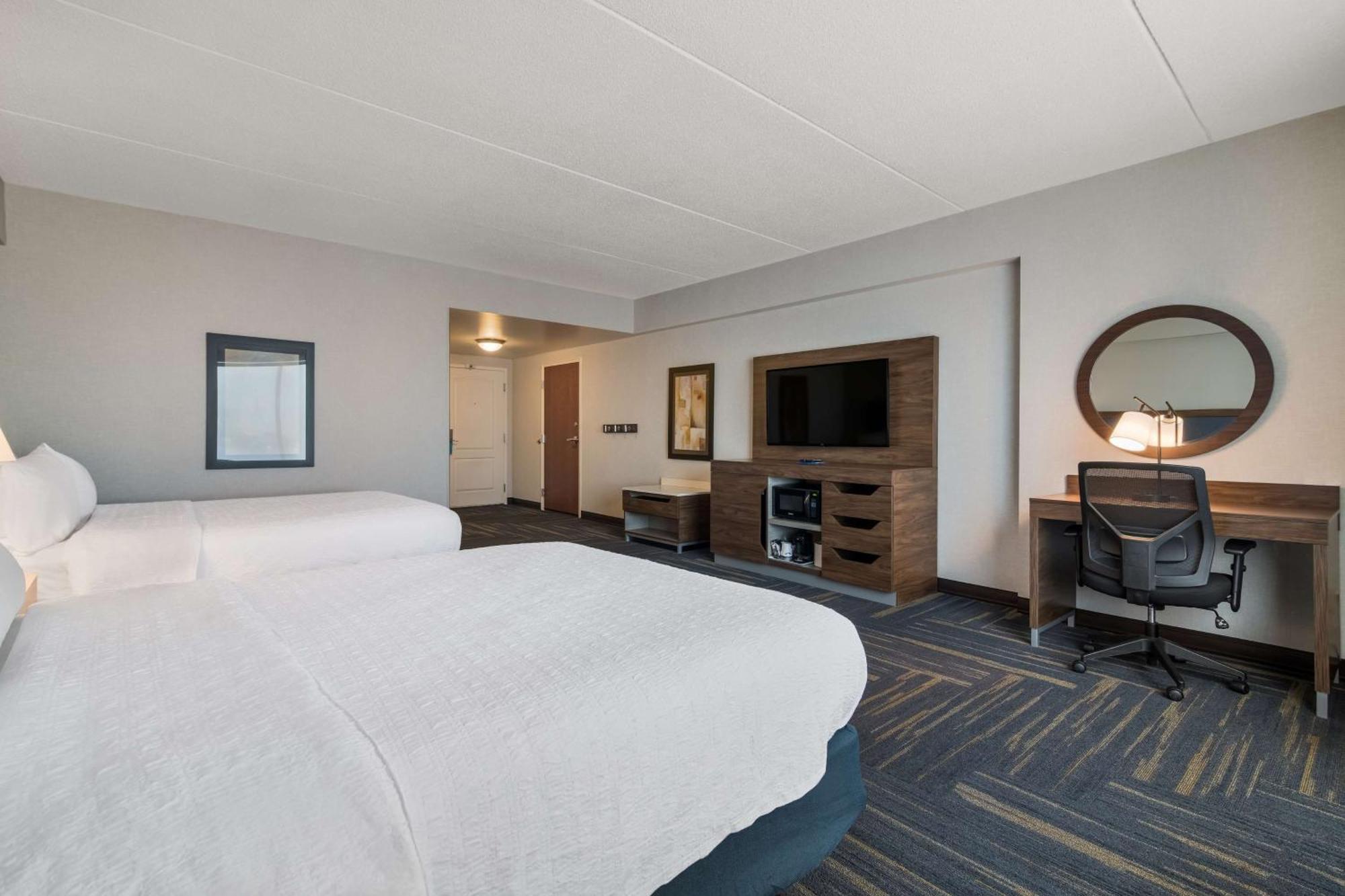 Hampton Inn & Suites Plattsburgh Zewnętrze zdjęcie