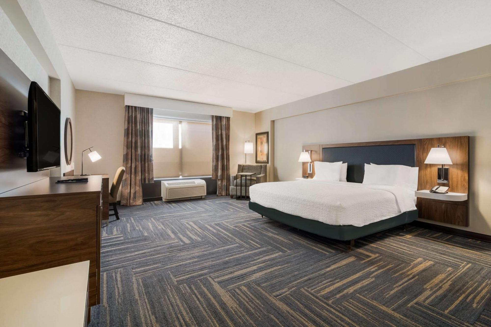 Hampton Inn & Suites Plattsburgh Zewnętrze zdjęcie