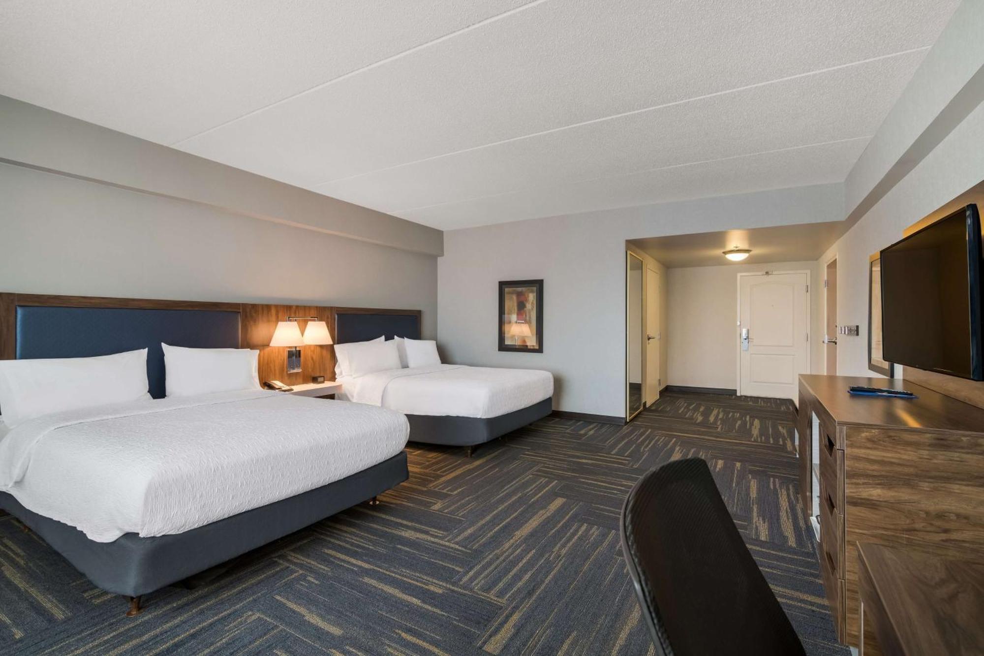 Hampton Inn & Suites Plattsburgh Zewnętrze zdjęcie