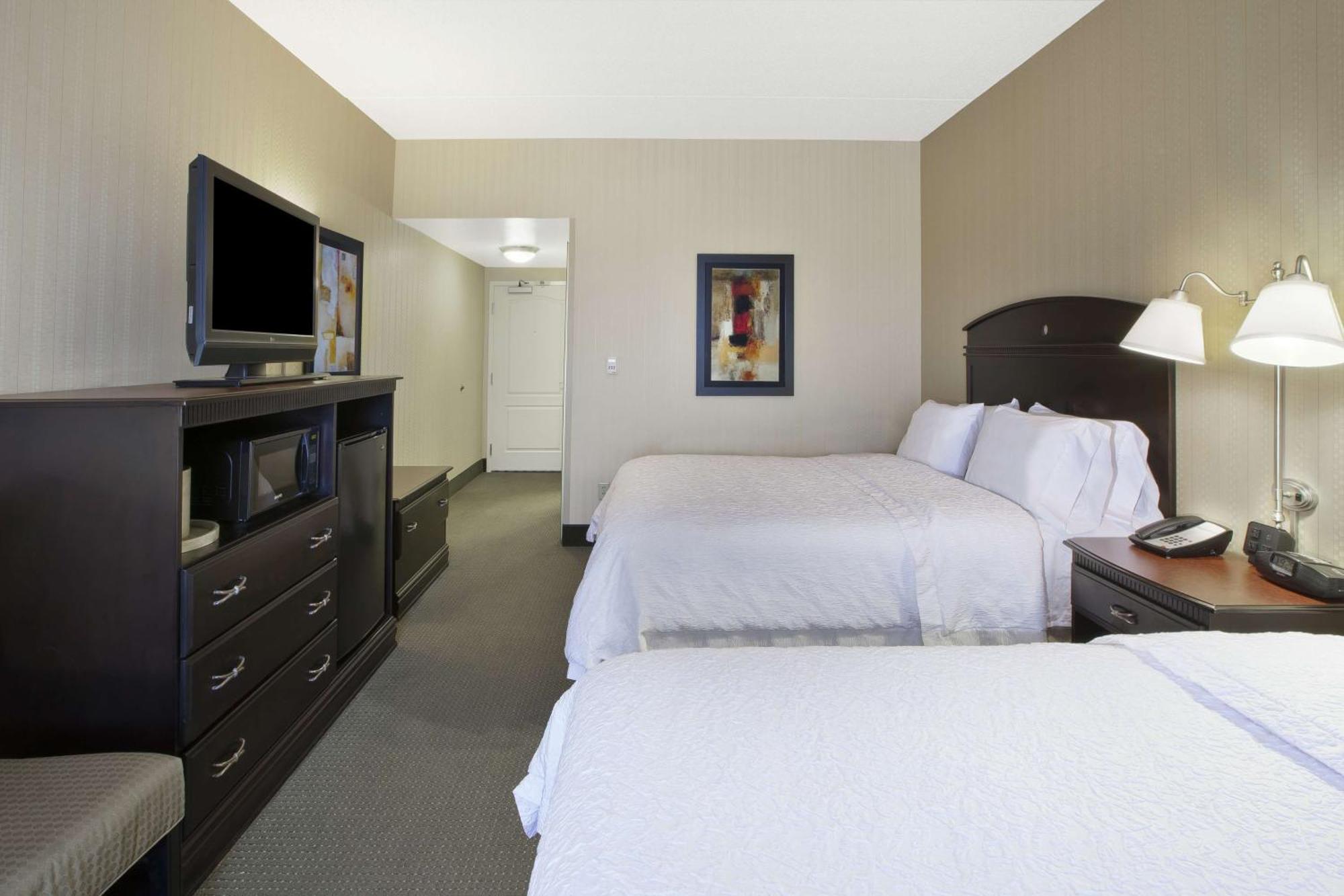 Hampton Inn & Suites Plattsburgh Zewnętrze zdjęcie