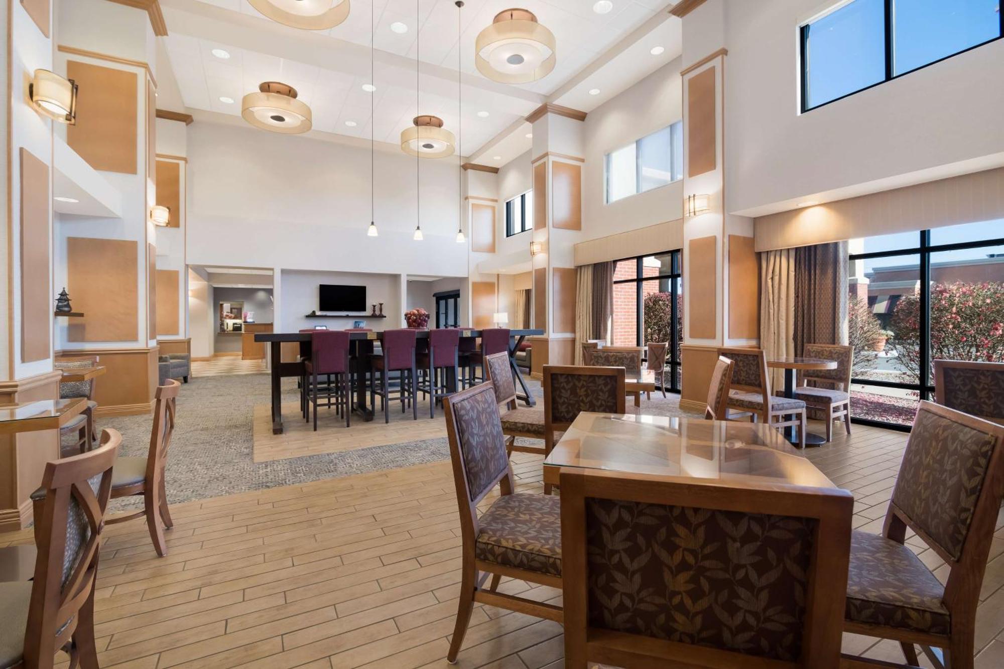 Hampton Inn & Suites Plattsburgh Zewnętrze zdjęcie