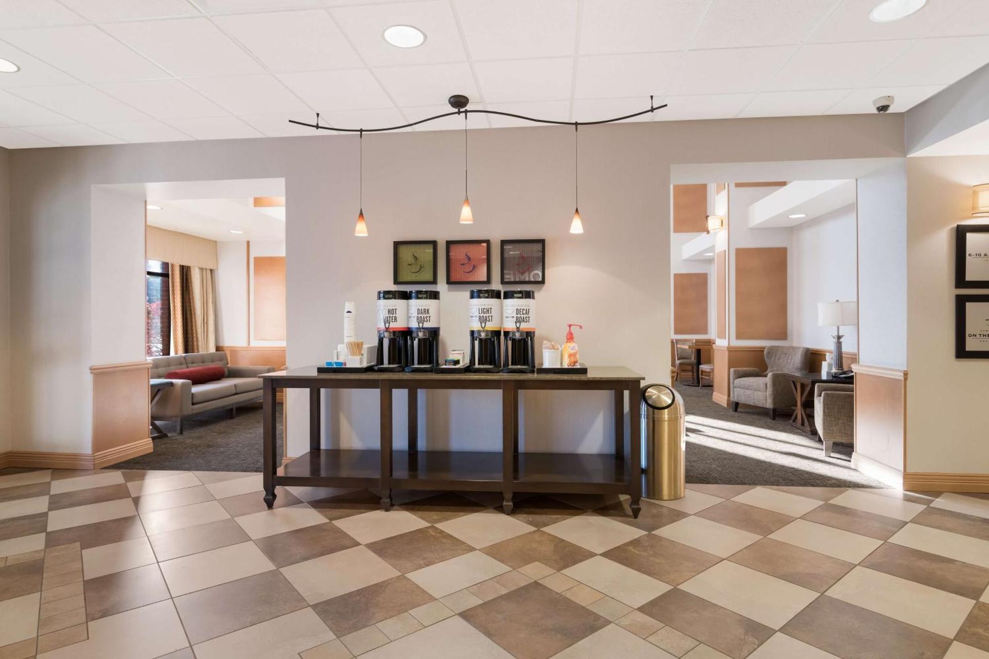 Hampton Inn & Suites Plattsburgh Zewnętrze zdjęcie